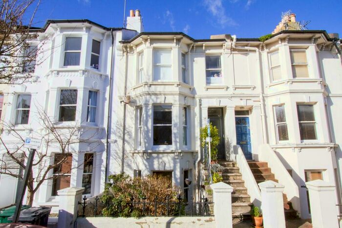 3 Bedroom Apartment To Rent In Westbourne Street, Hove, BN3