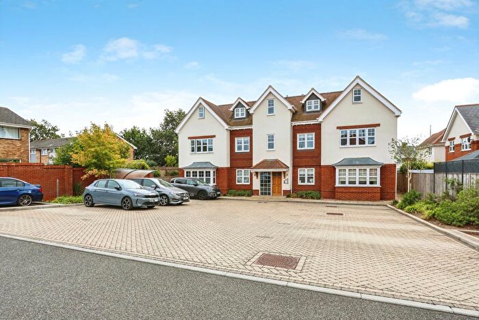 2 Bedroom Flat For Sale In Melbury Court, Swann Hill Gardens, Upton, Poole, BH16