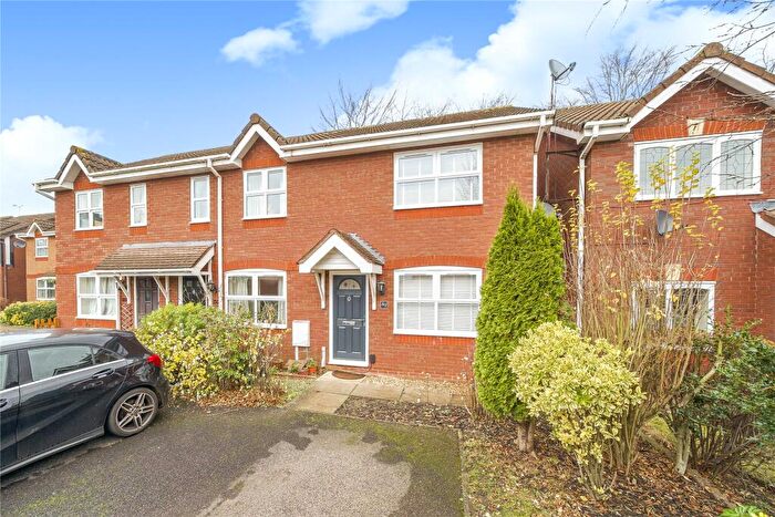 2 Bedroom Semi Detached House For Sale In Alexandra Gardens, Knaphill, Woking, Surrey, GU21