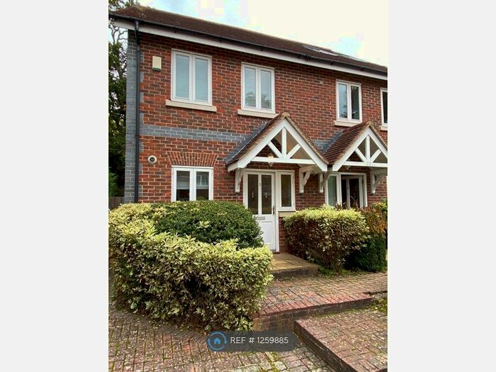 2 Bedroom End Of Terrace House To Rent In Alder Mews, Sindlesham, RG41