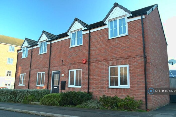 2 Bedroom Flat To Rent In Waggon Road, Leeds, LS10