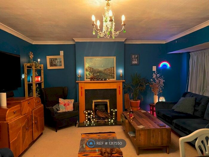 2 Bedroom Maisonette To Rent In Fairfield Road, Bexleyheath DA7