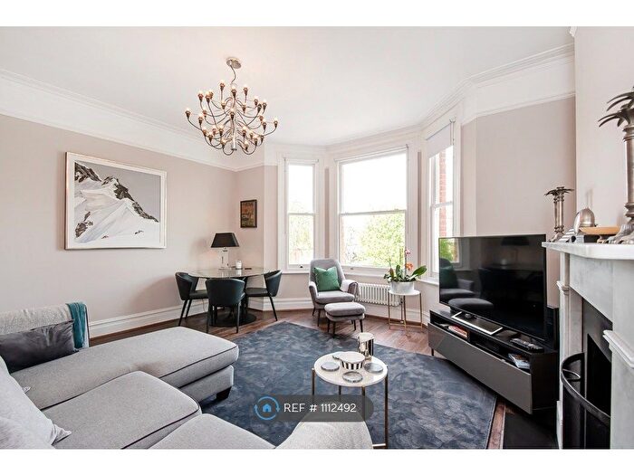 3 Bedroom Flat To Rent In Flanders Mansions, London, W4