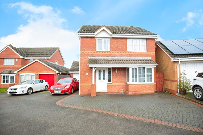 3 Bedroom Detached House For Sale In Rockingham Drive, Nuneaton, CV11