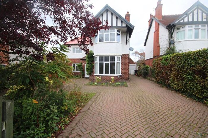 3 Bedroom Detached House To Rent In Rothesay Road, Chester, CH4