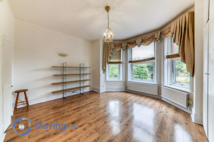 2 Bedroom Flat To Rent In Beulah Hill, Upper Norwood, SE19