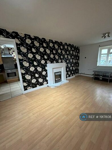 3 Bedroom Terraced House To Rent In Vernon Close, Redditch, B98