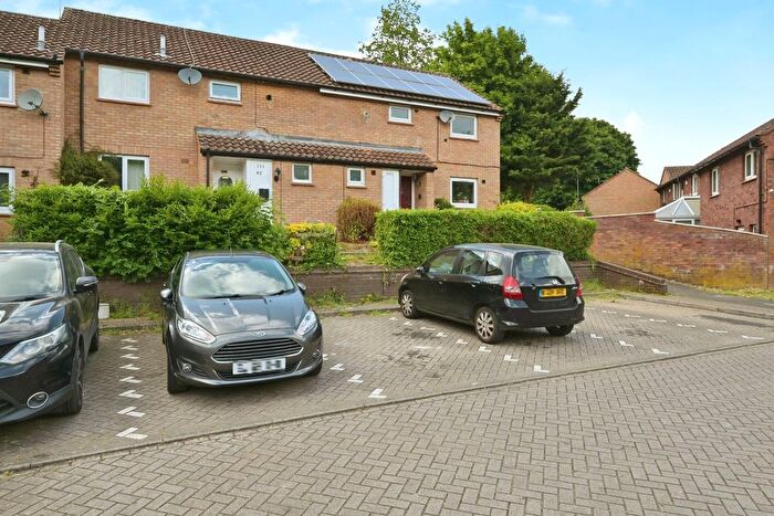 3 Bedroom Terraced House For Sale In Flintcomb Rise, Northampton, Northamptonshire, NN3