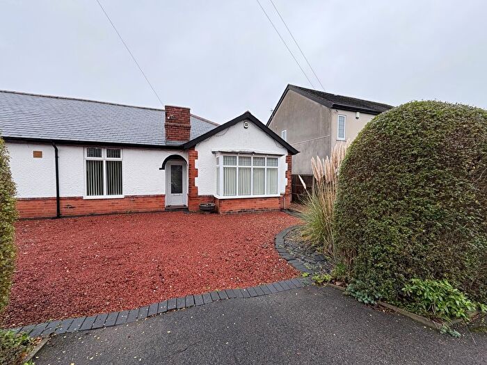 2 Bedroom Semi Detached Bungalow To Rent In Clifton Grove, Mansfield, NG18