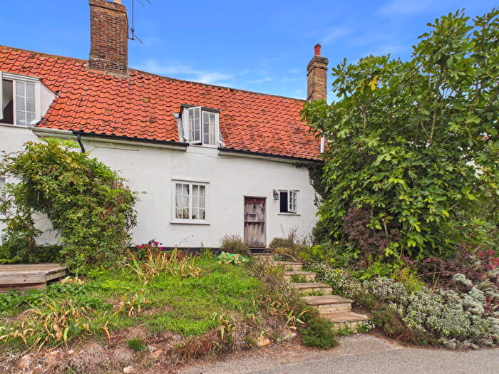 1 Bedroom Cottage For Sale In Low Road, Marlesford, IP13