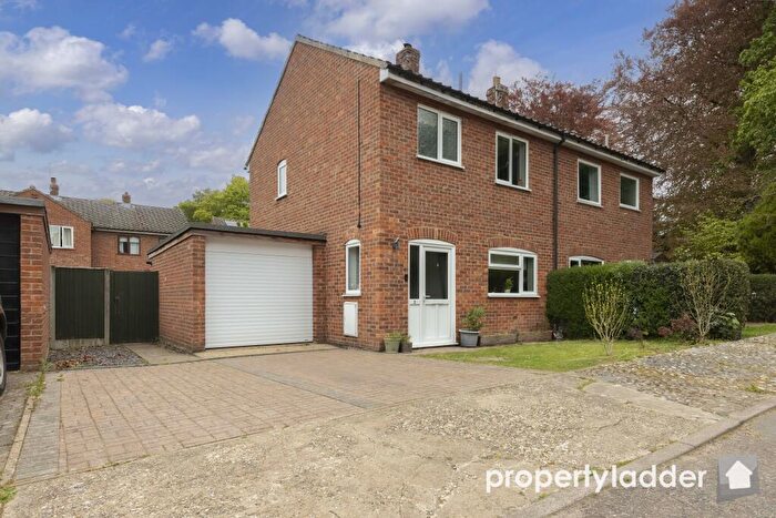 3 Bedroom Semi-Detached House For Sale In Woodland Walk, Buxton, NR10
