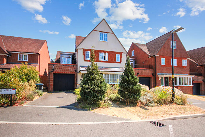 5 Bedroom Detached House For Sale In Greenhurst Drive, East Grinstead, West Sussex, RH19