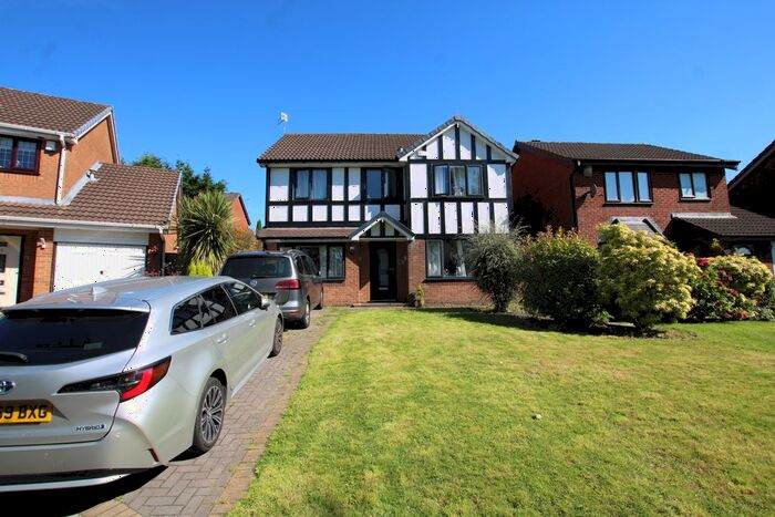 4 Bedroom Detached House To Rent In Kildale Close, Bolton, BL3
