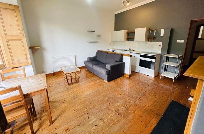 1 Bedroom Flat To Rent In Hotwell Road, Bristol, BS8