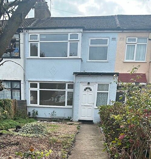 4 Bedroom Terraced House To Rent In Sedcote Road, Enfield, EN3