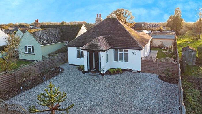 3 Bedroom Detached Bungalow For Sale In Kynaston Road, Panfield, Braintree, CM7