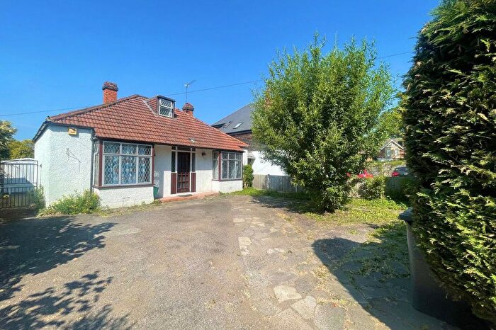 3 Bedroom Bungalow To Rent In Slough Road, Datchet, Slough, SL3