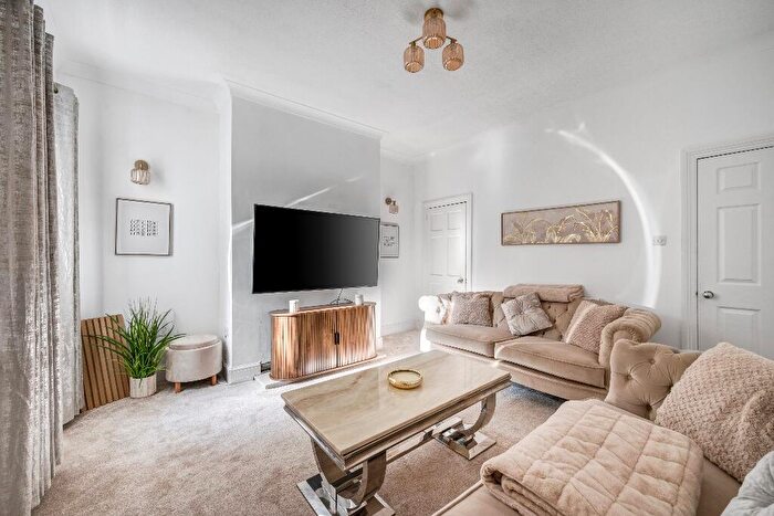 2 Bedroom Terraced House For Sale In Brockenhurst Street, Burnley, BB10