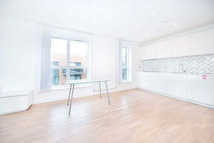 2 Bedroom Flat To Rent In Watson House, Greenleaf Walk, Southall, UB1