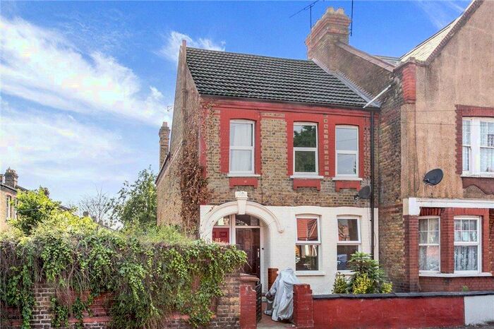 2 Bedroom Flat To Rent In London, E10