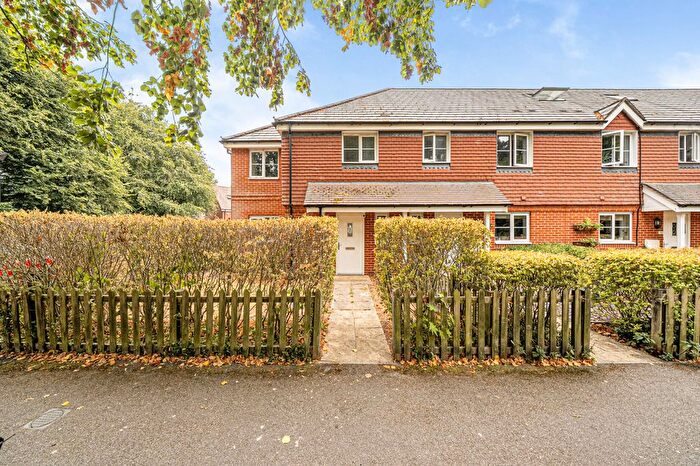 3 Bedroom End Terrace House For Sale In Lowbury Gardens, Compton, Newbury, RG20