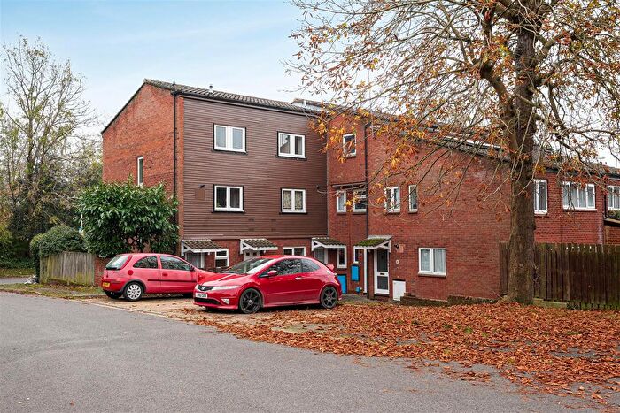 1 Bedroom Maisonette To Rent In Myrtleside Close, Northwood, HA6