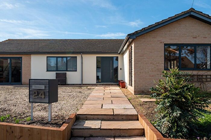 4 Bedroom Bungalow For Sale In Wallmans Lane, Swavesey, CB24