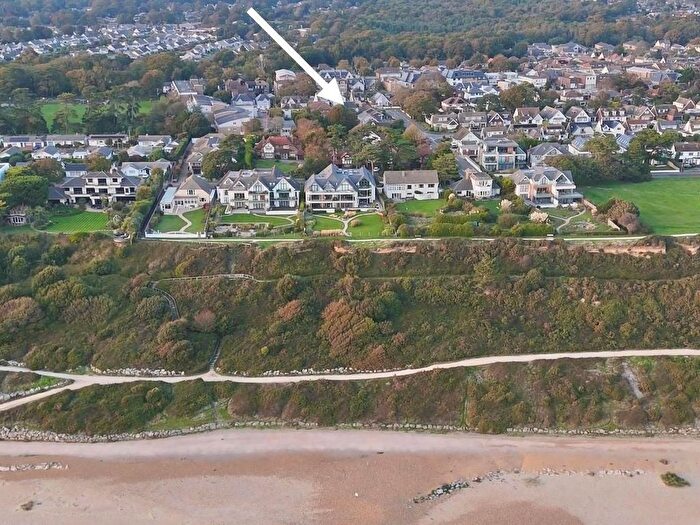 4 Bedroom Detached House For Sale In Wortley Road, Highcliffe, Christchurch, BH23