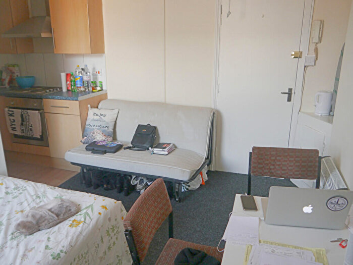 Studio To Rent In Burns Street, Nottingham, NG7