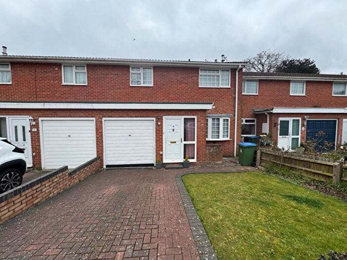 4 Bedroom House To Rent In Regents Park Gardens, Southampton, SO15