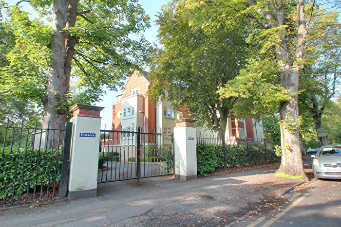 2 Bedroom Apartment To Rent In Knighton Park Road, Leicester, LE2