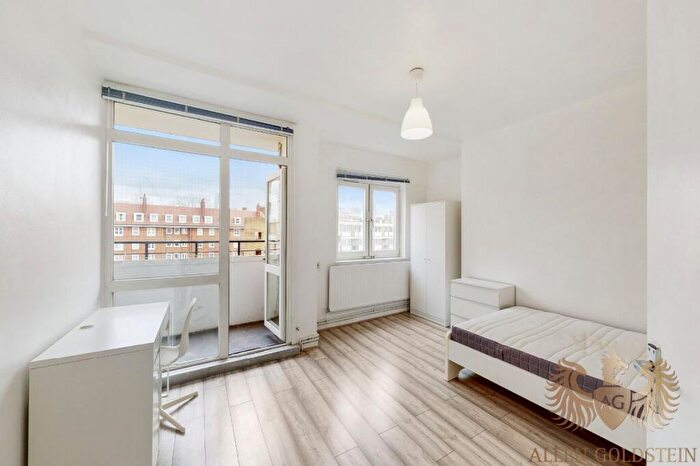3 Bedroom Flat To Rent In Grimthorpe House, Percival Street, EC1V
