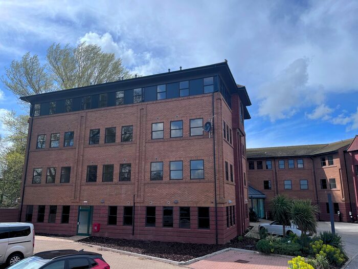 1 Bedroom Flat To Rent In Castle Street, Taunton, TA1