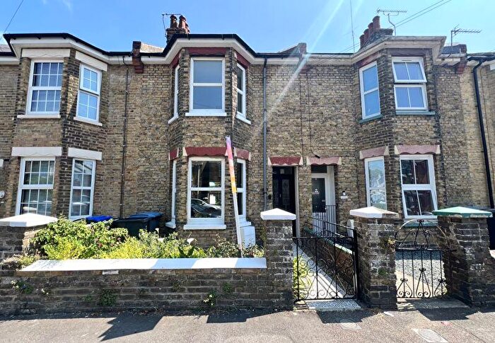 3 Bedroom Terraced House For Sale In Walmer, CT14