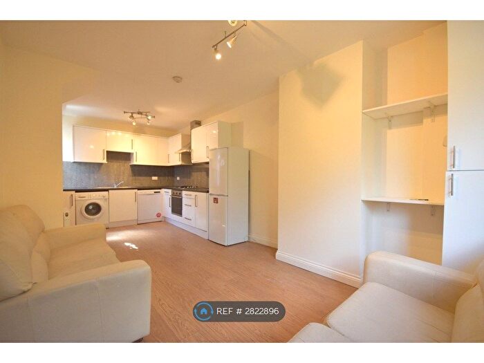 4 Bedroom Semi Detached House To Rent In Franciscan Road, London, SW17