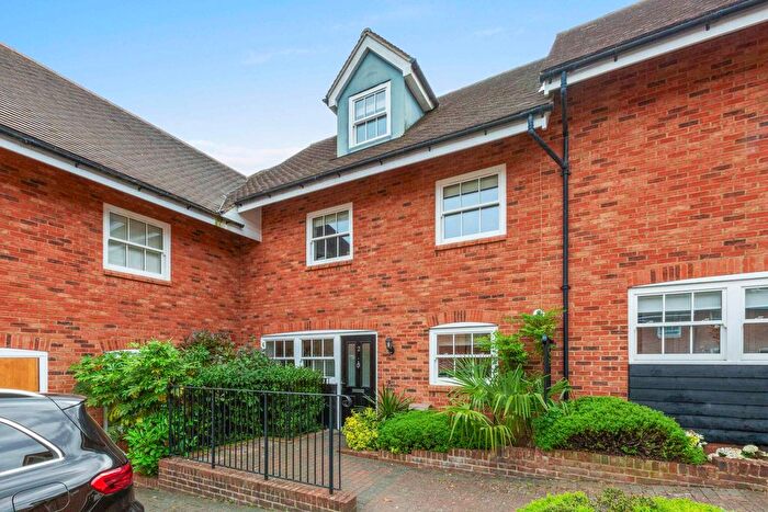 3 Bedroom Terraced House For Sale In De Havilland Court, High Wycombe, HP13