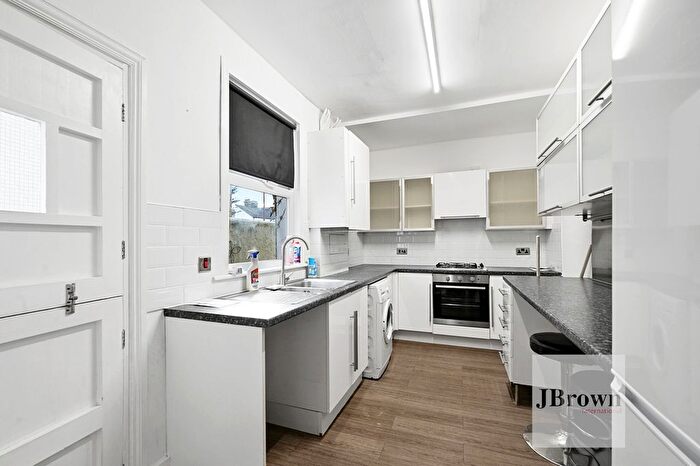 3 Bedroom Terraced House For Sale In Kent Road, Grays, RM17