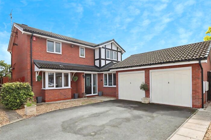 4 Bedroom Detached House For Sale In Mills Way, Leighton, Crewe, CW1