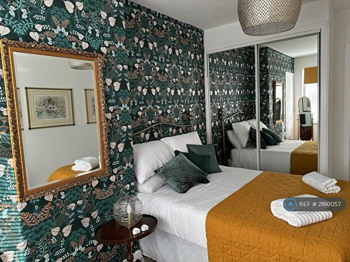 1 Bedroom Flat To Rent In High Street, Stewarton, Kilmarnock, KA3