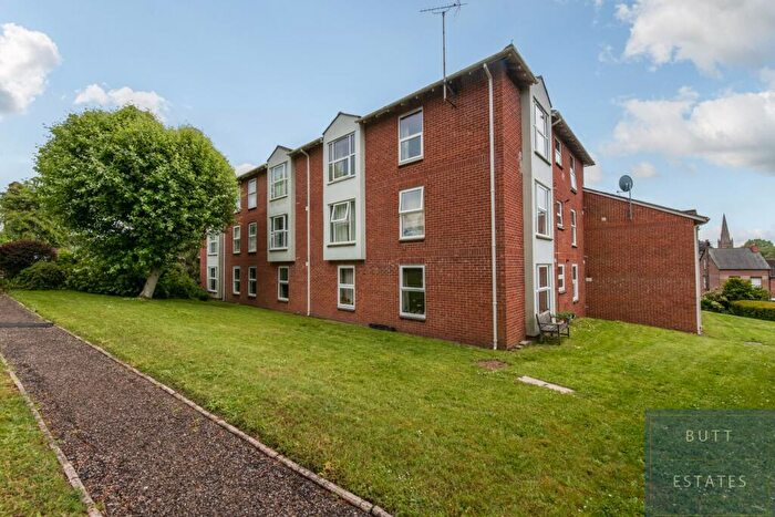 2 Bedroom Apartment For Sale In Fairpark Road, Exeter, EX2