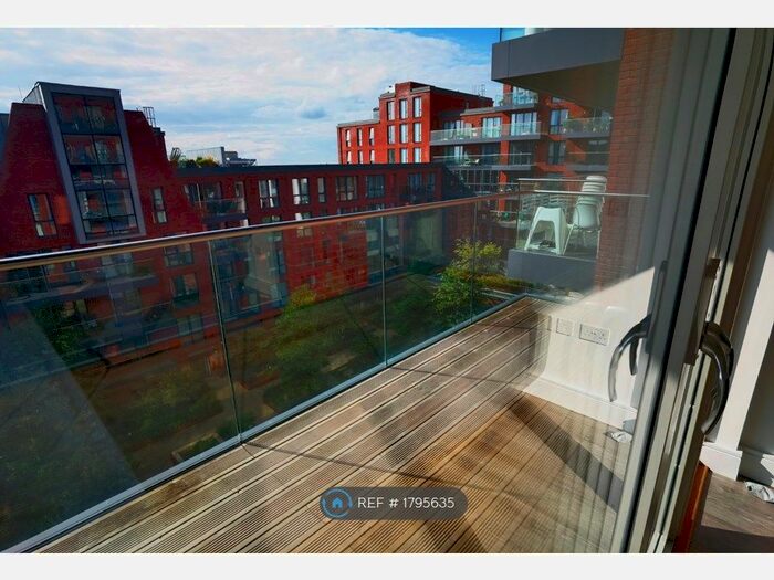 1 Bedroom Flat To Rent In Gaumont Place, London, SW2