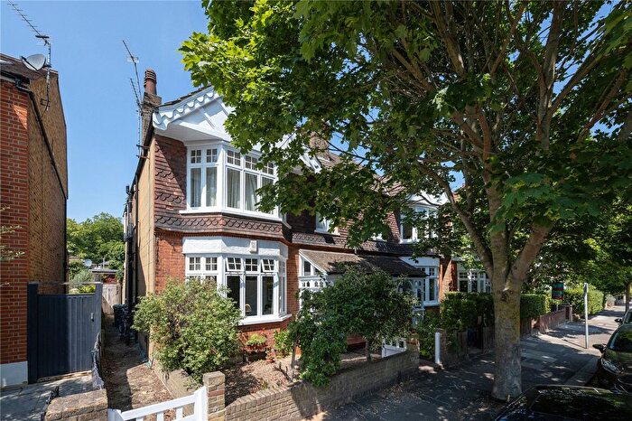 5 Bedroom Semi-Detached House For Sale In Burlington Avenue, Kew, Surrey, TW9