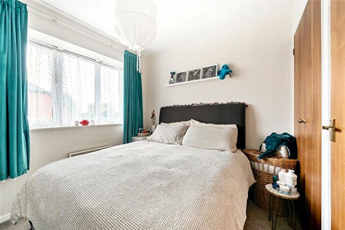 1 Bedroom Flat For Sale In Ainsley Close, London, N9