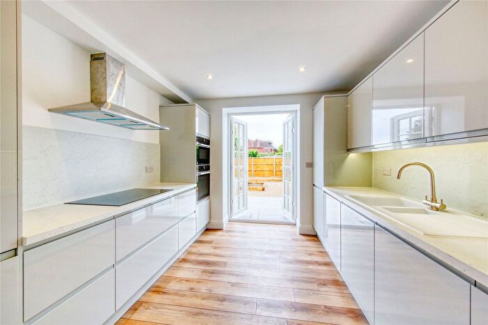 4 Bedroom Detached House To Rent In Henry Viii Cottage, KT8