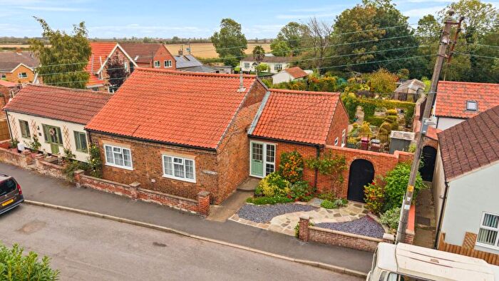 2 Bedroom Bungalow For Sale In North End, Goxhill, North Lincs, DN19