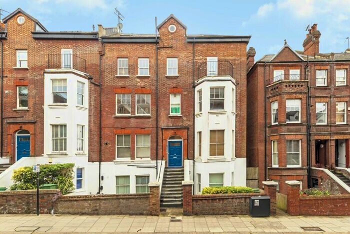 2 Bedroom Flat To Rent In Greencroft Gardens, West Hampstead, NW6