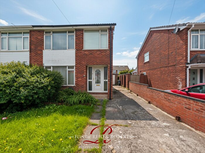 3 Bedroom Semi-Detached House For Sale In Adwy Wynt, Flint, CH6