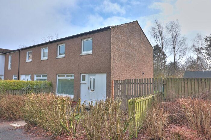3 Bedroom End Of Terrace House For Sale In Craigside Court, Glasgow, G68