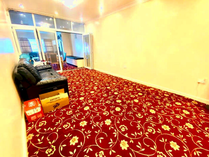 6 Bedroom Semi-Detached House To Rent In Hanworth Road, Hounslow, TW4