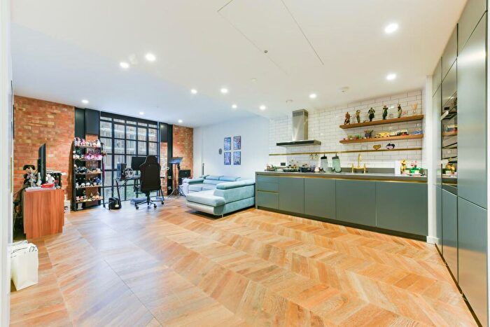 1 Bedroom Apartment To Rent In Switch House West, Battersea Power Station, London, SW11